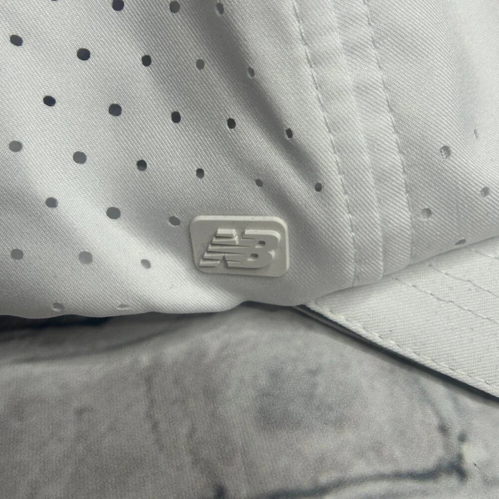 NWT New Balance Men's 6 Panel Pro Run Hat One Size (WHITE) (LAH41002)